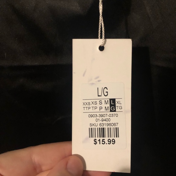 BNWT Revamped satin tank top - Picture 4 of 5